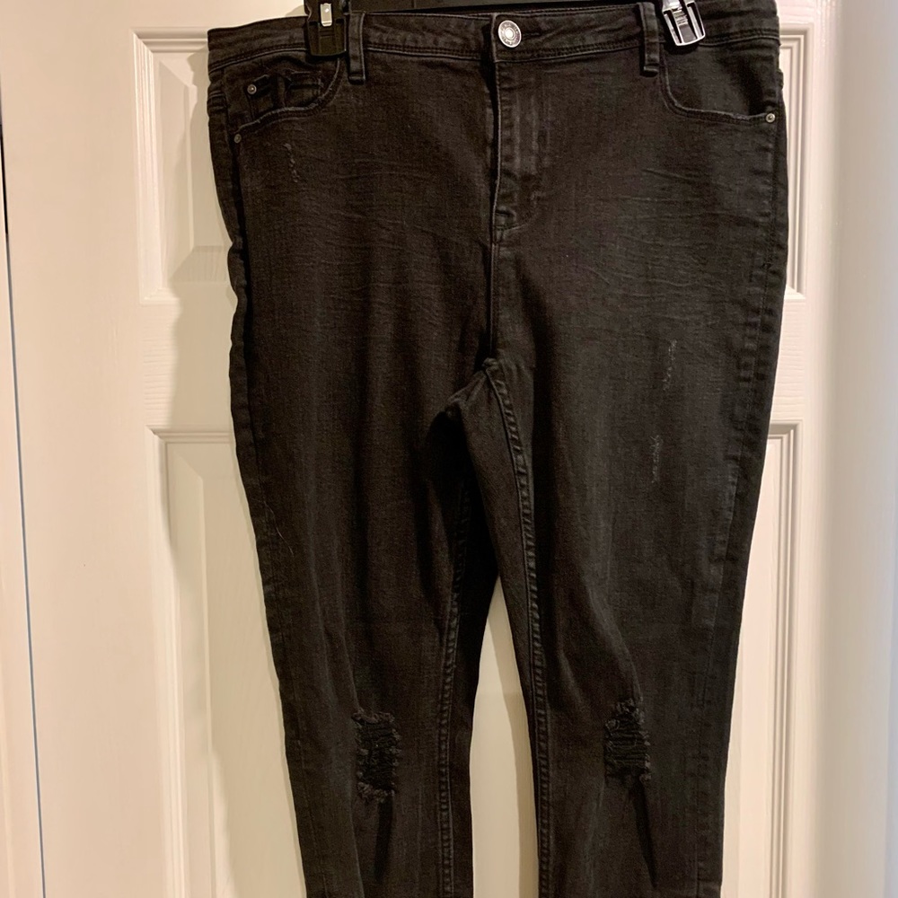 Woman’s stretch black jeans